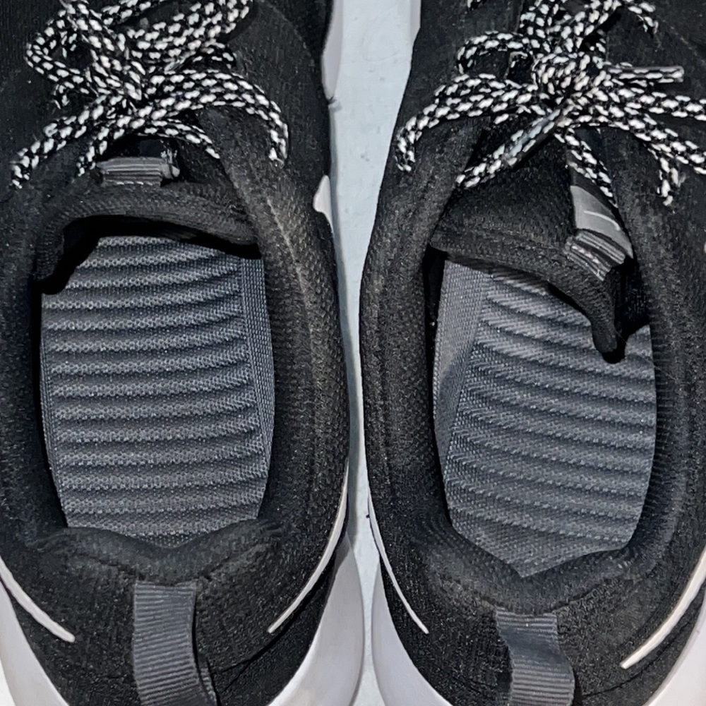 Nike Roshe One Black Running Shoe Sneakers Size 10 - Picture 4 of 9